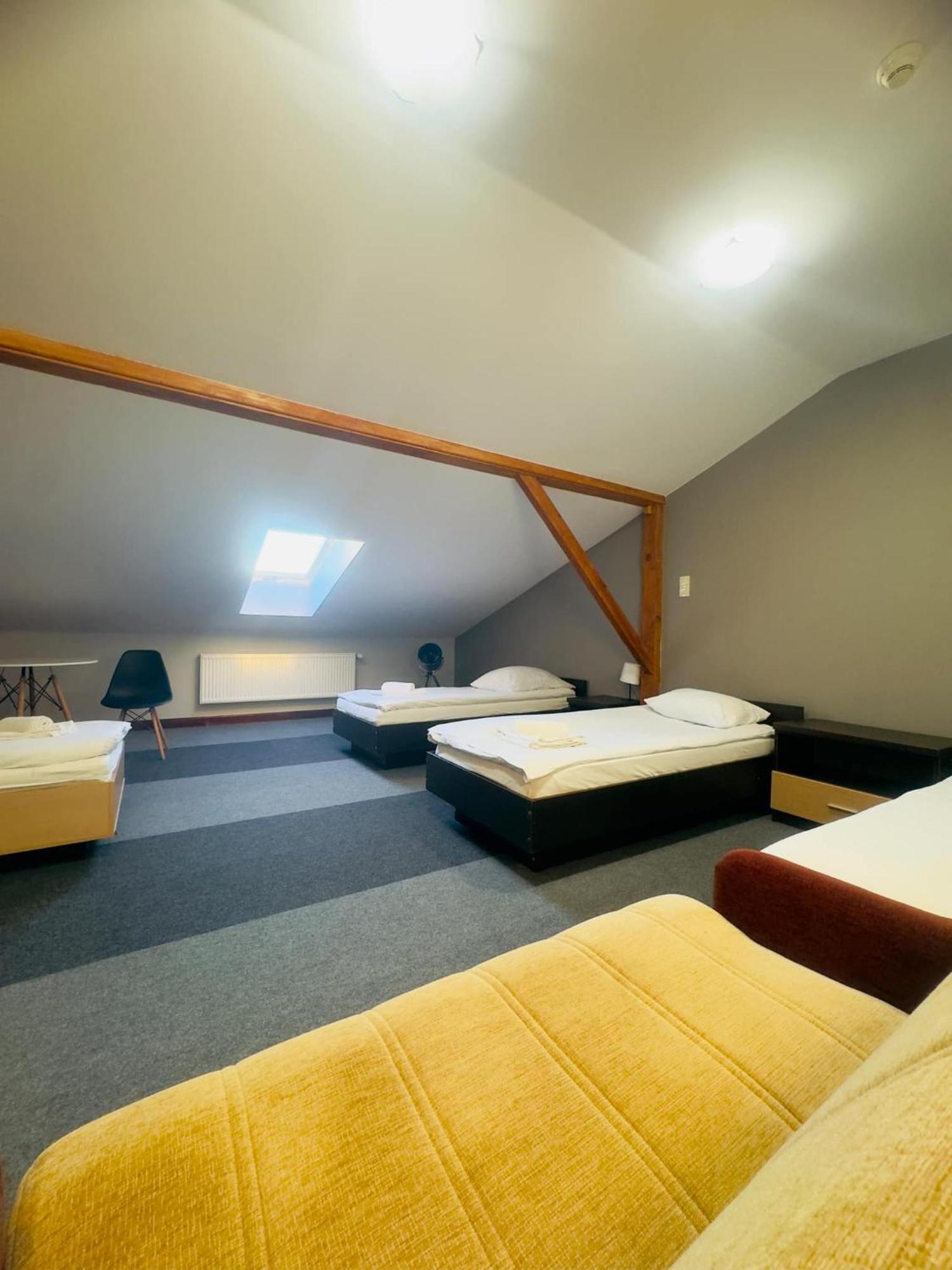 זמברוב Magiczna Farma Hotel Obiady Maka I Magia מראה חיצוני תמונה