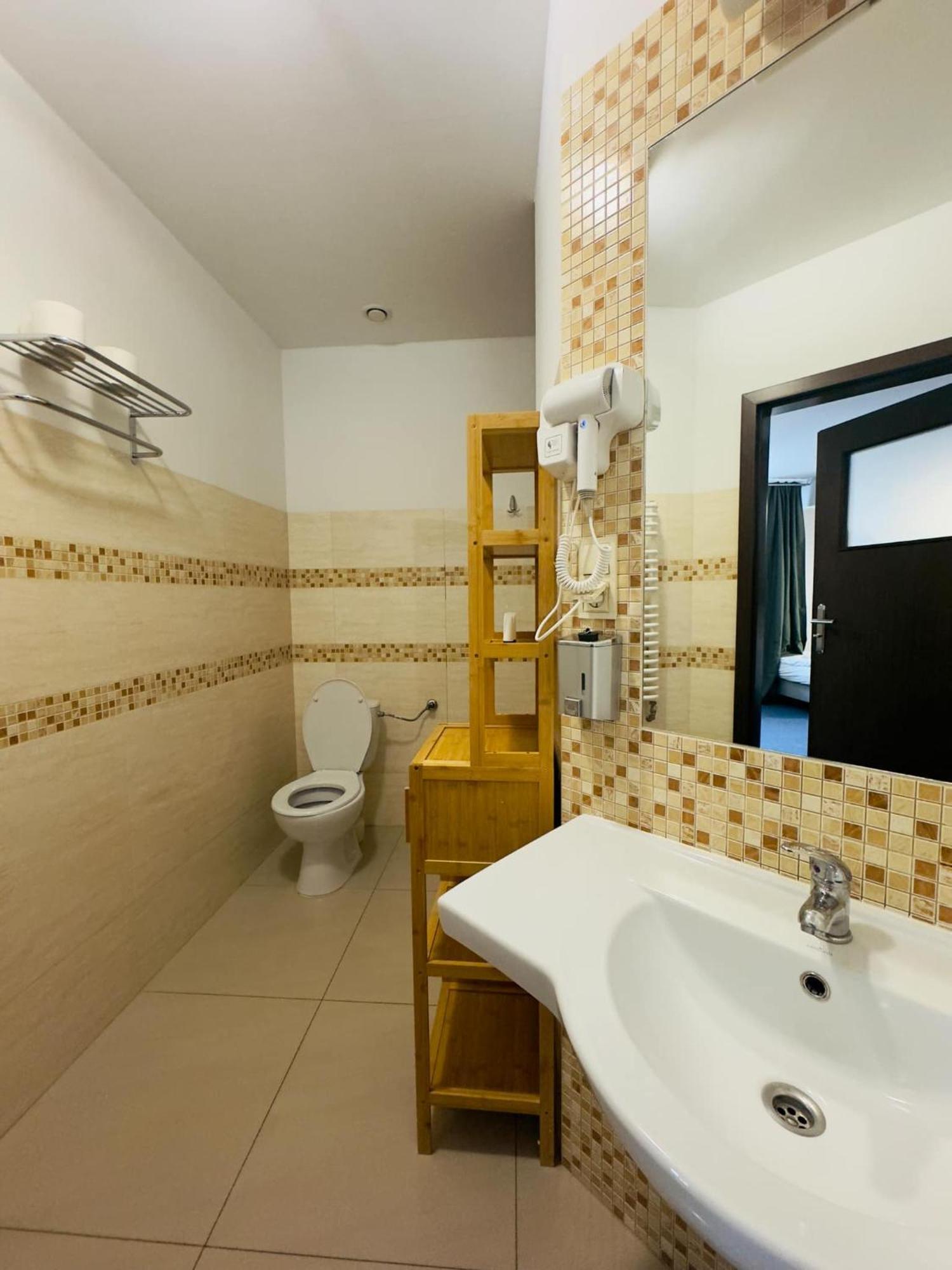 זמברוב Magiczna Farma Hotel Obiady Maka I Magia מראה חיצוני תמונה