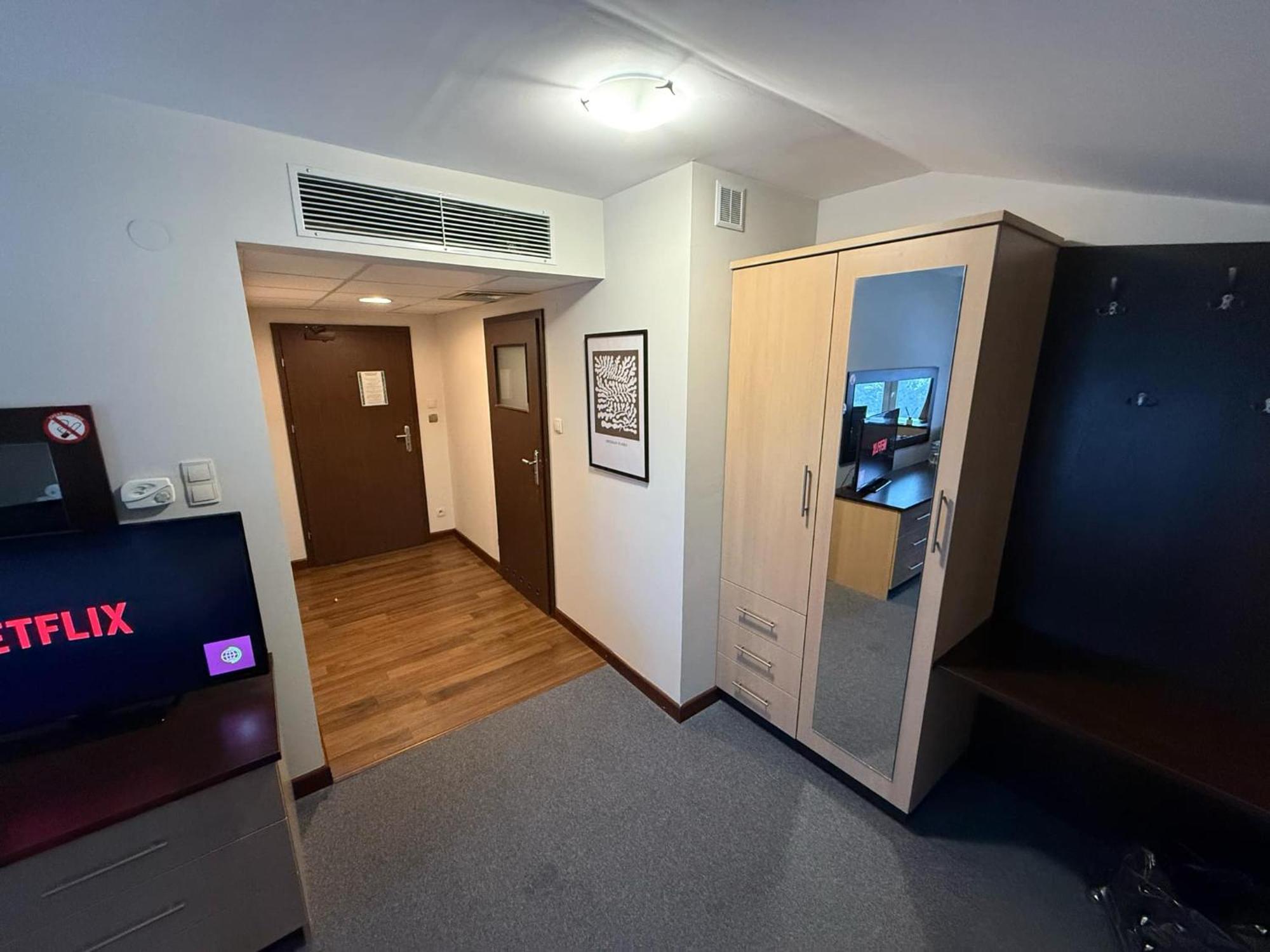 זמברוב Magiczna Farma Hotel Obiady Maka I Magia מראה חיצוני תמונה
